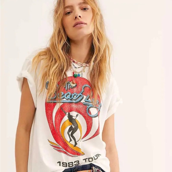 Daydreamer Tops - Beach Boy 1993 Tour TShirt by DAYDREAMER made in USA